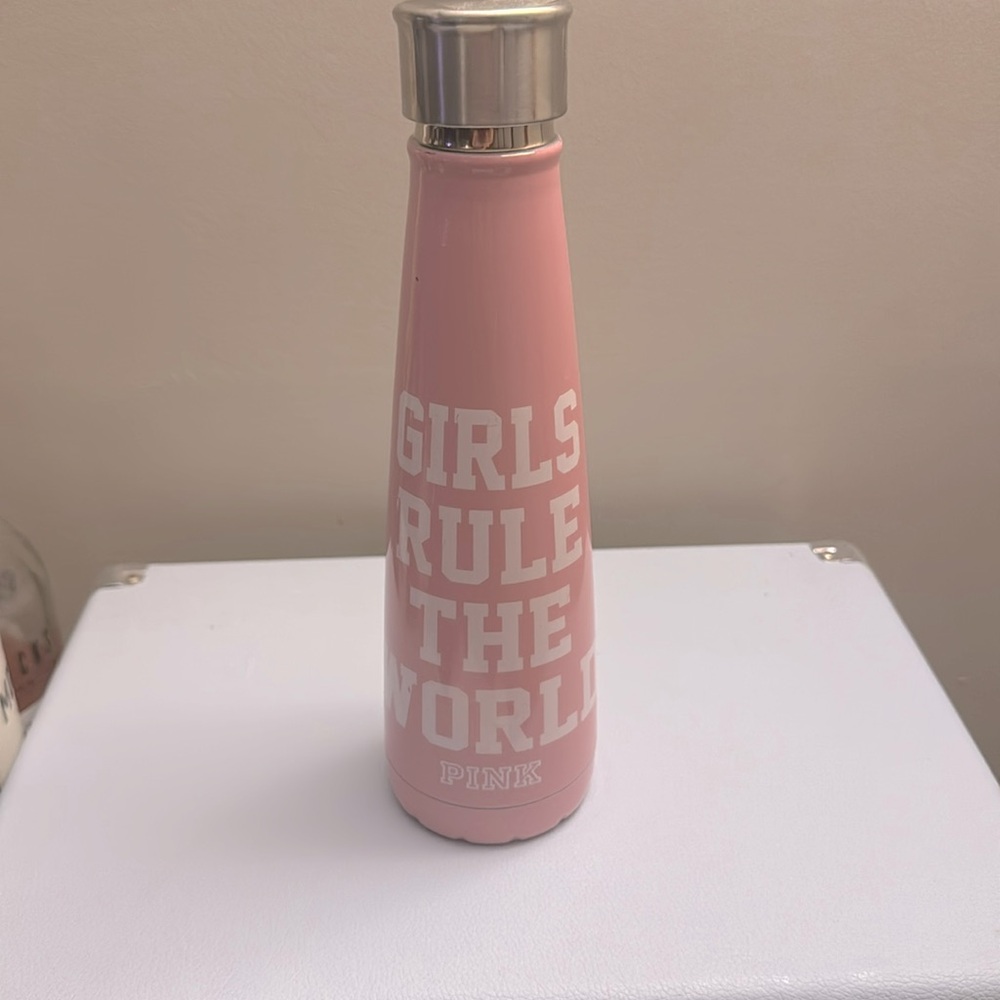 Sip by Swell x PINK